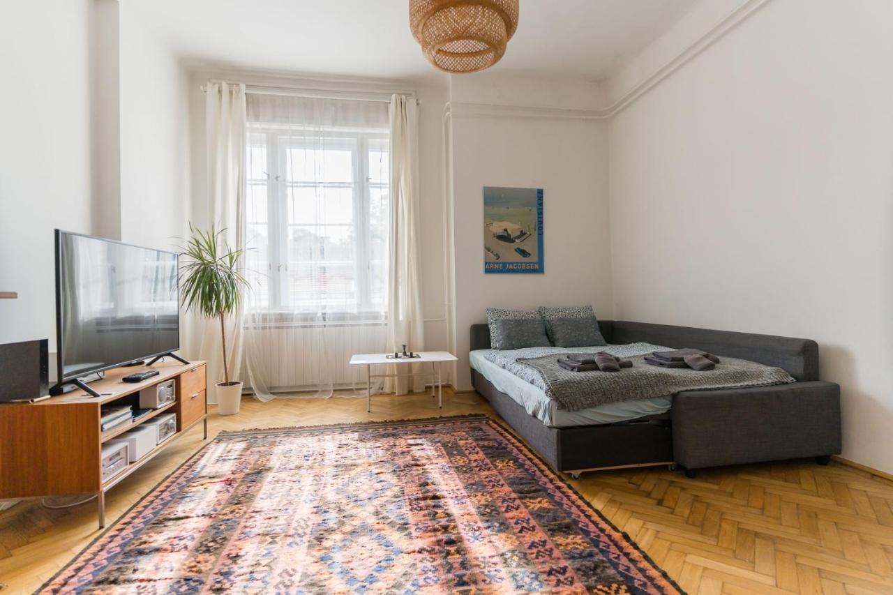 Klauzal apartment w/3 bedrooms, french balcony Budapeszt Zewnętrze zdjęcie