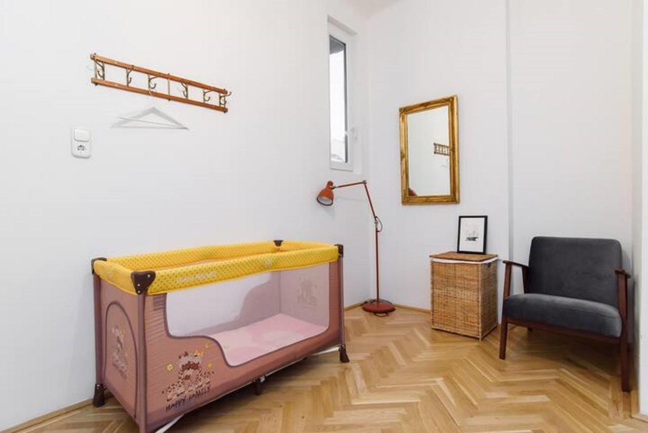 Klauzal apartment w/3 bedrooms, french balcony Budapeszt Zewnętrze zdjęcie