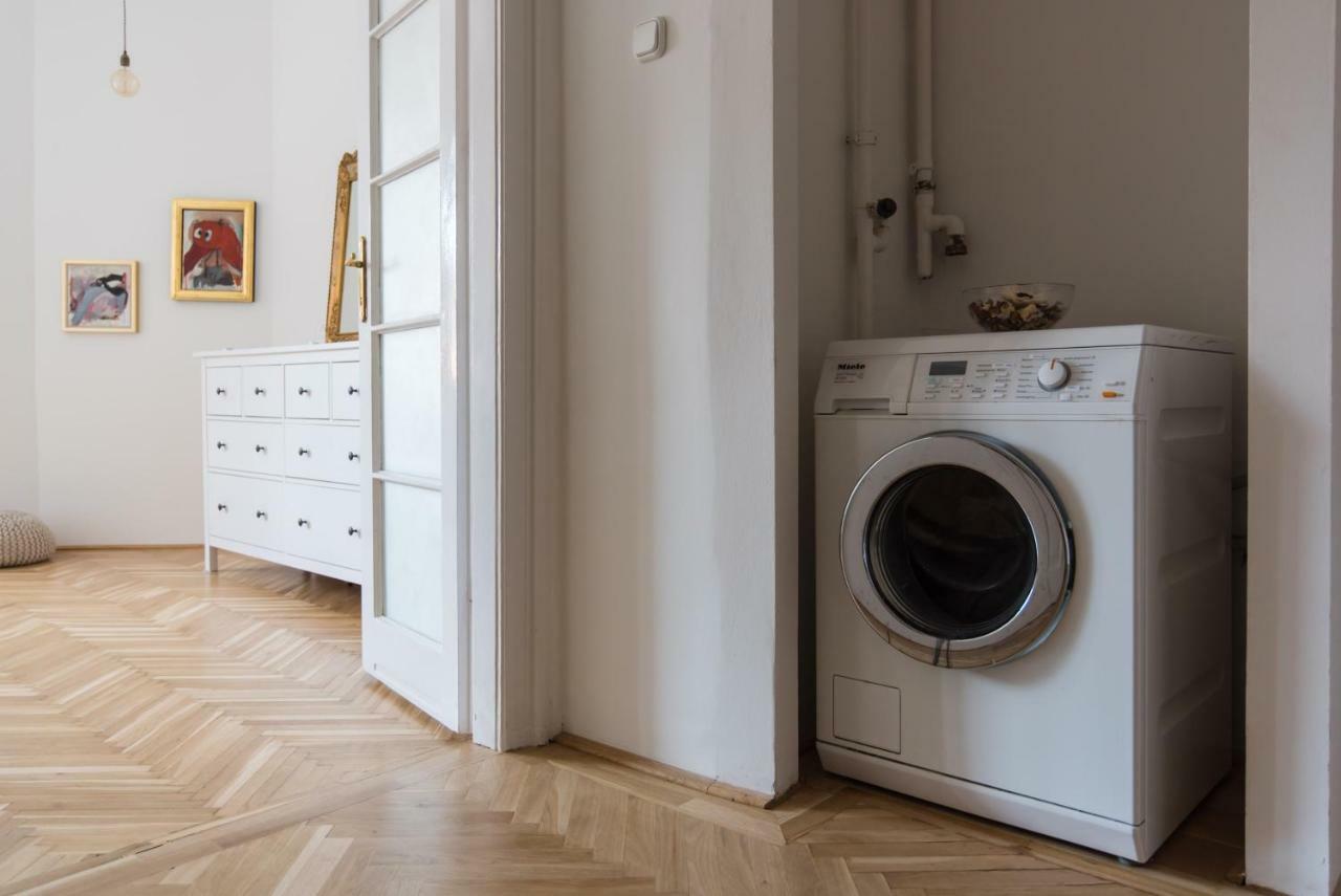 Klauzal apartment w/3 bedrooms, french balcony Budapeszt Zewnętrze zdjęcie