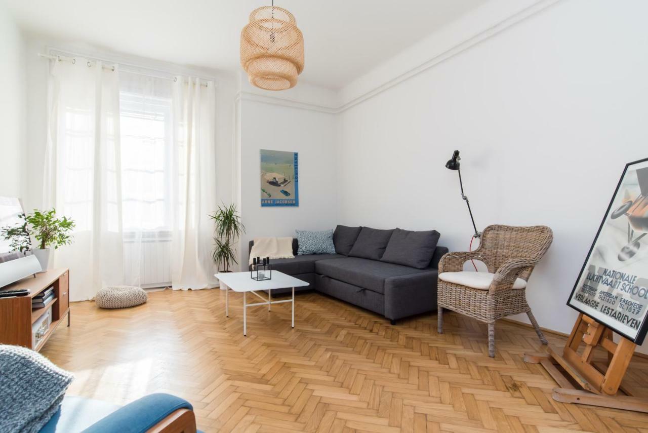 Klauzal apartment w/3 bedrooms, french balcony Budapeszt Zewnętrze zdjęcie